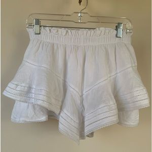 AERIE ROCK’N’RUFFLE WHITE SKORT IN SIZE SMALL